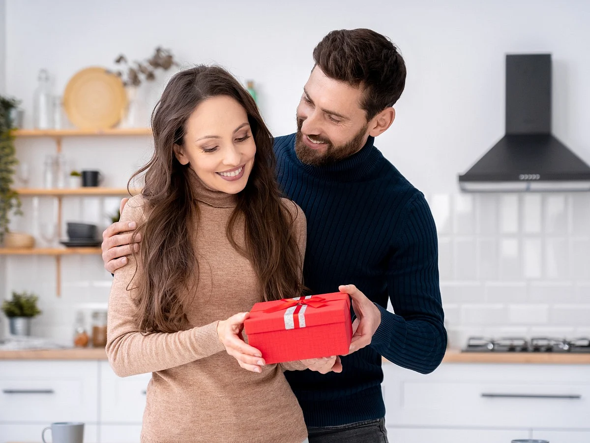 <div class="paragraphs"><p>Valentine's Day Gifts ideas</p></div>
