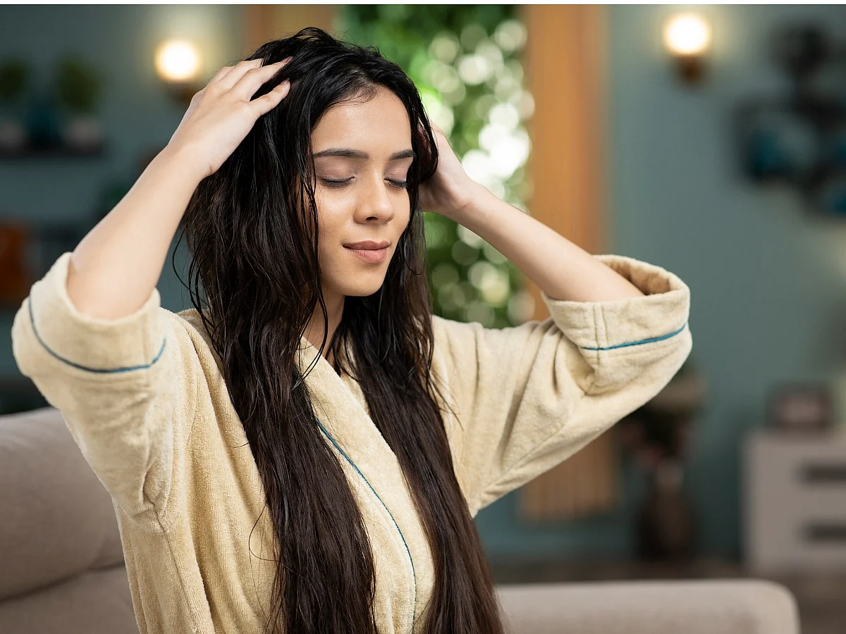 <div class="paragraphs"><p>Hair Oiling</p></div>