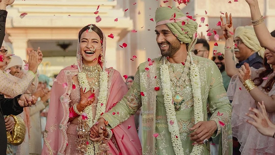 <div class="paragraphs"><p>Pulkit Samrat opted for a pastel green angrakha and Kriti Kharbanda wore a.</p></div>