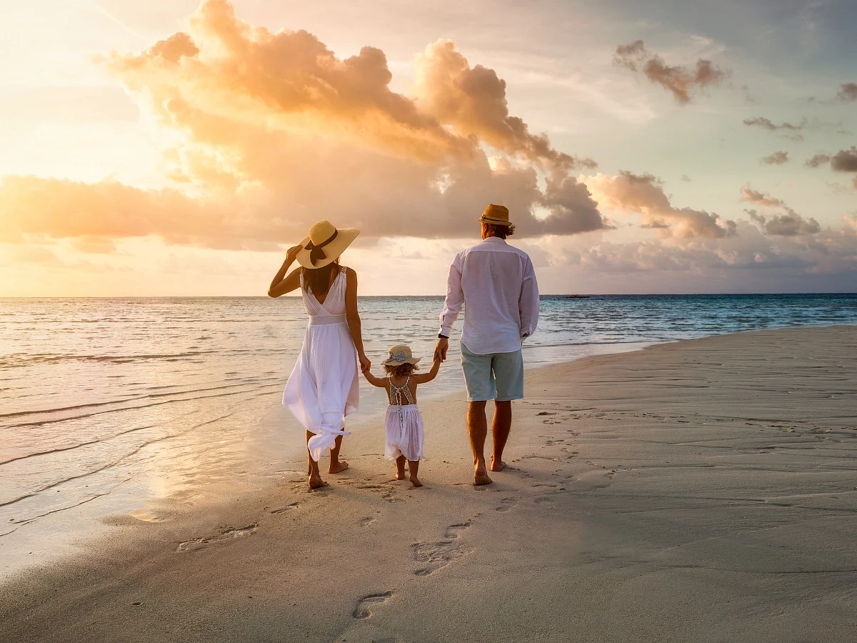 <div class="paragraphs"><p>best places to visit in summer</p></div>