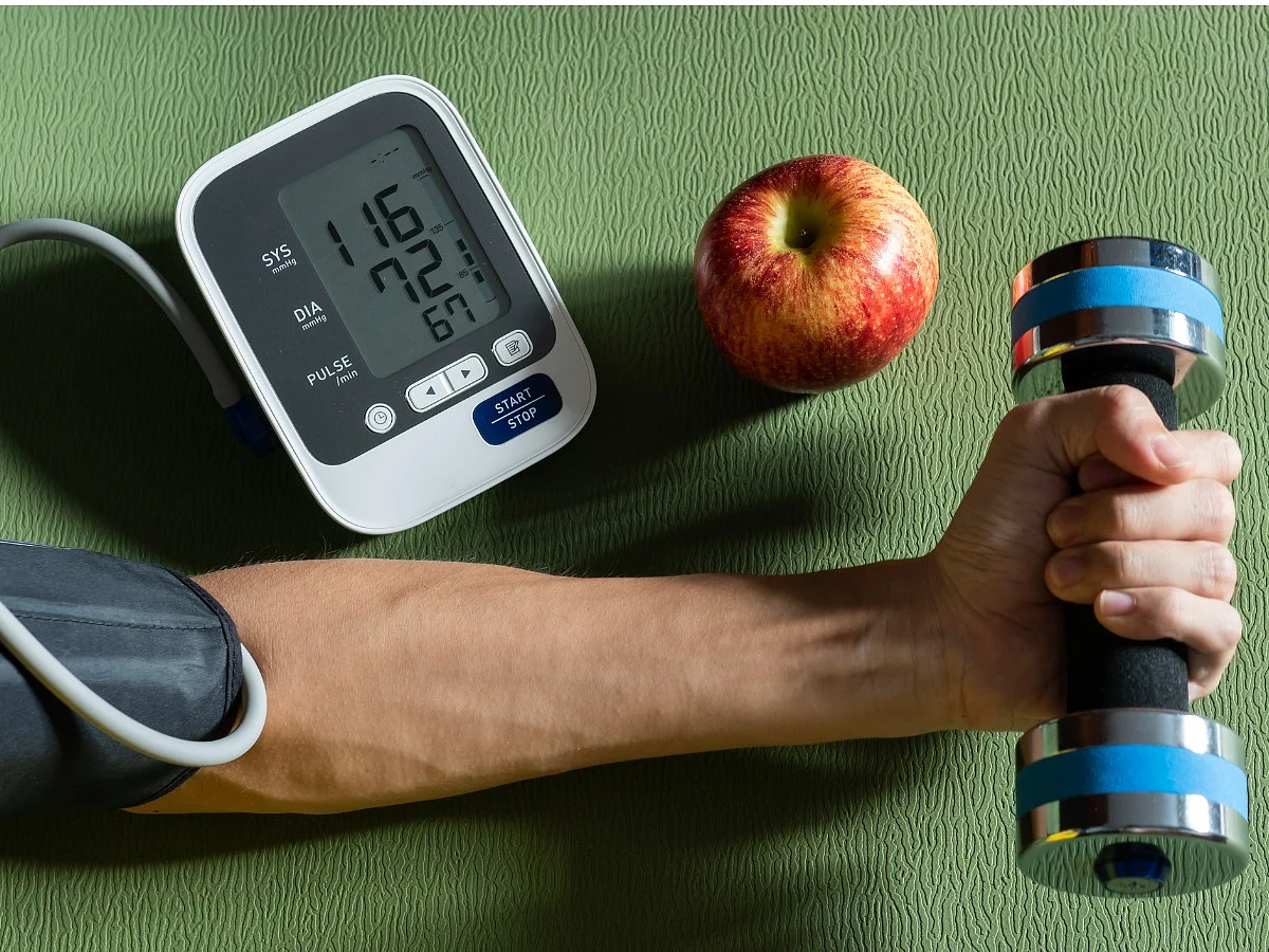 <div class="paragraphs"><p>Hypertension symptoms</p></div>