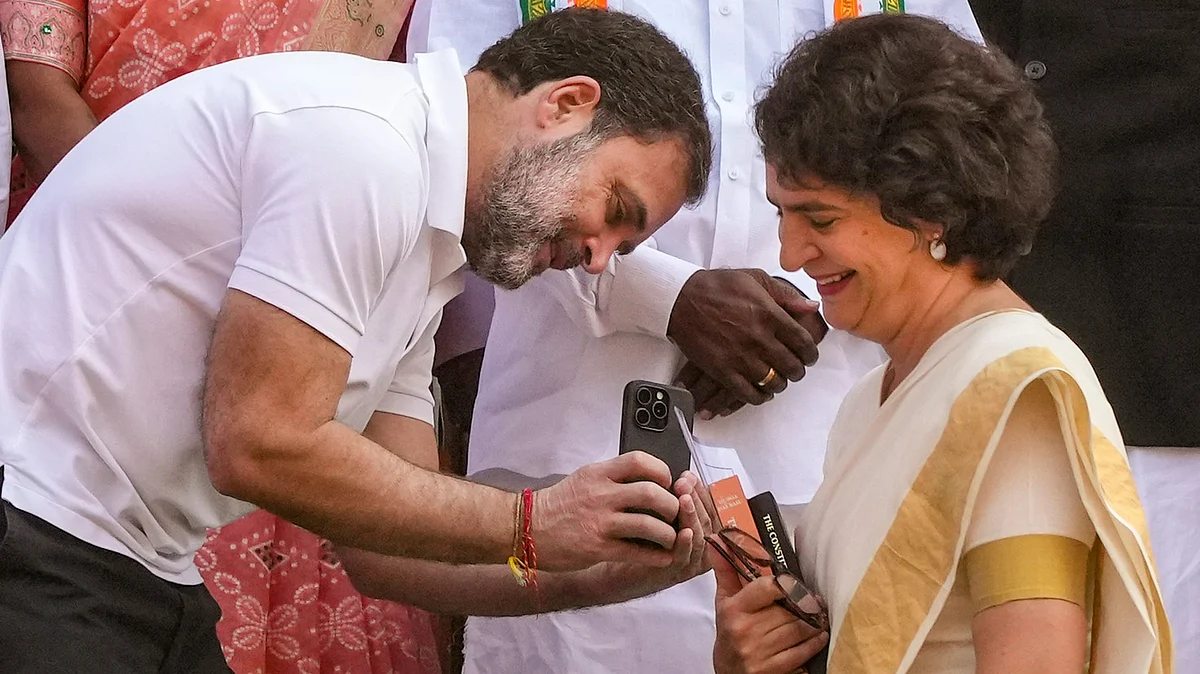<div class="paragraphs"><p>(Priyanka Gandhi Vadra was sworn in as MP in Lok Sabha)</p></div>