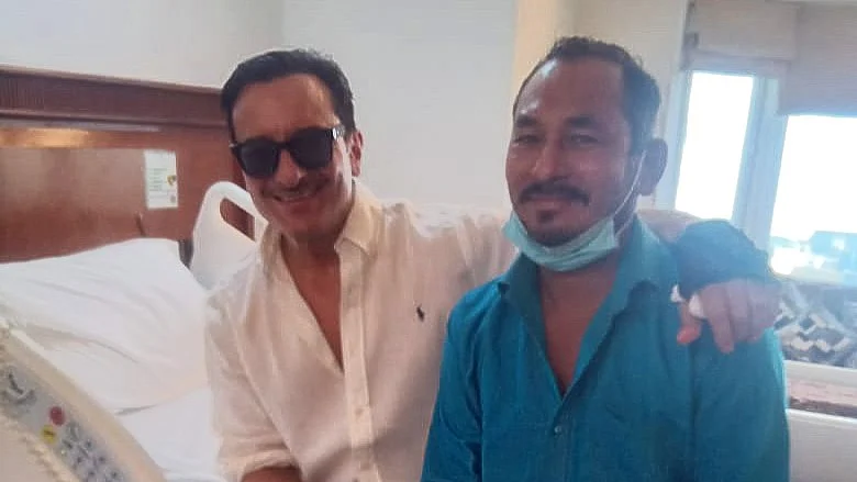 <div class="paragraphs"><p>Saif Ali Khan meets Bhajan Singh Rana, the auto driver who rushed him to Lilavati Hospital.</p></div>