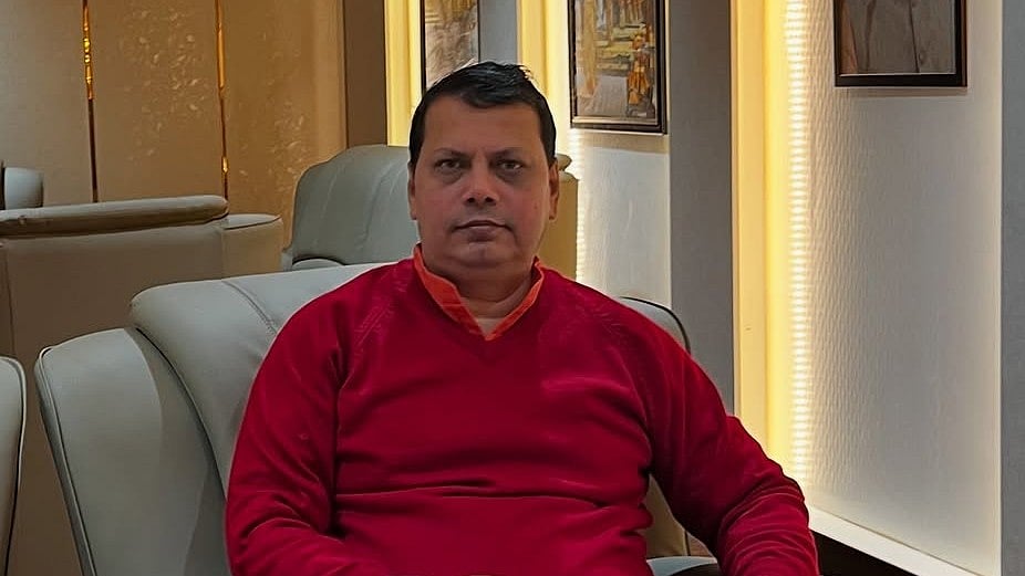 <div class="paragraphs"><p>An FIR for 'cheating' and 'cheating by personation' has been registered against&nbsp;Dadasaheb Phalke International Film Festival founder Anil Mishra.</p></div>