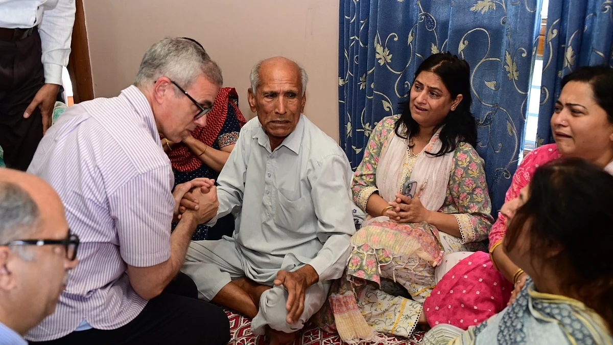 <div class="paragraphs"><p>Just a day earlier, Thapa had accompanied the Deputy Chief Minister on a tour of the district and had participated in an official virtual meeting chaired by Jammu and Kashmir Chief Minister Omar Abdullah.</p></div>