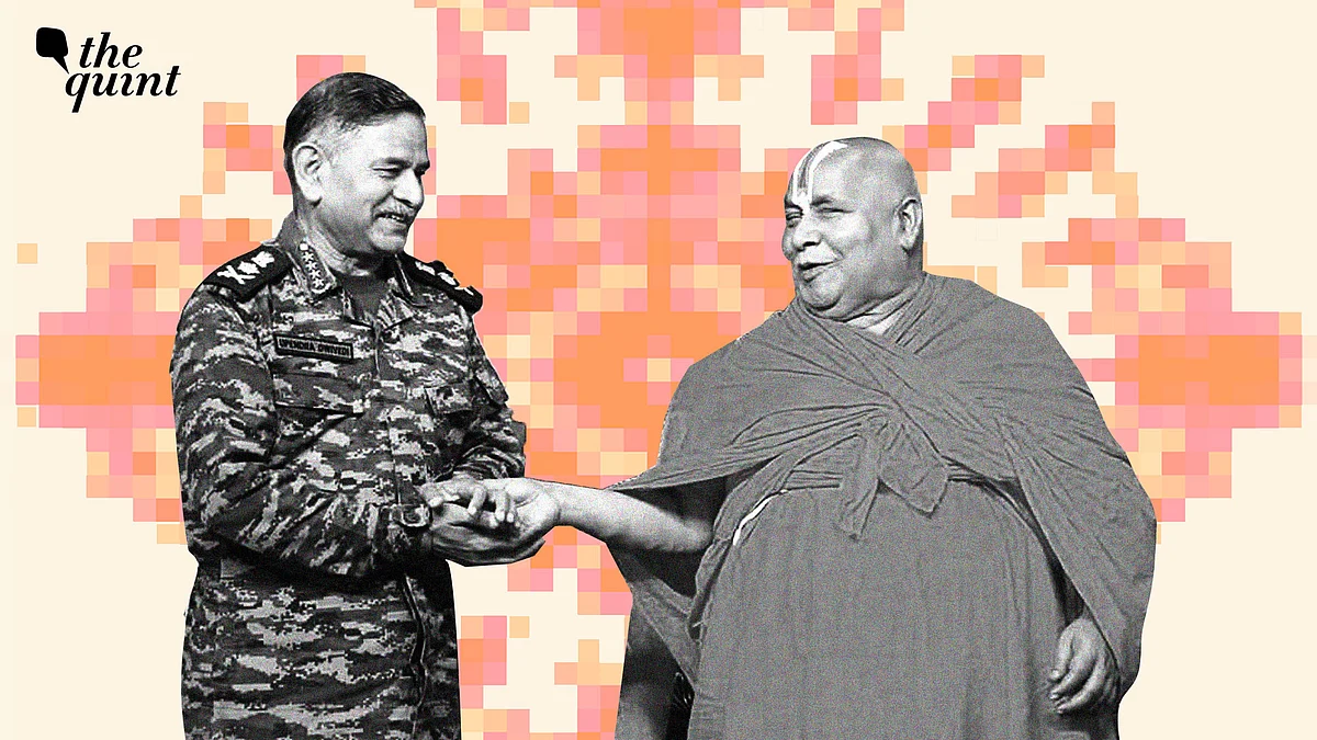 <div class="paragraphs"><p> Chief of the Army Staff (COAS) General Upendra Dwivedi with Sanskrit scholar Jagadguru Rambhadracharya during an event, in Chitrakoot, Madhya Pradesh on 29 May, 2025.<br></p></div>