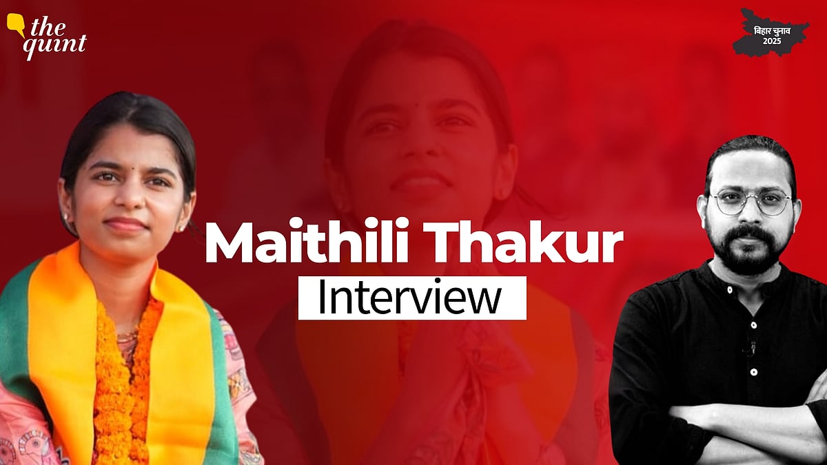 <div class="paragraphs"><p><strong>लोक गायिका से नेता बनी मैथिली ठाकुर बिहार विधानसभा चुनाव में दरभंगा के अलीनगर सीट से बीजेपी उम्मीदवार के तौर पर मैदान में हैं.</strong></p></div>