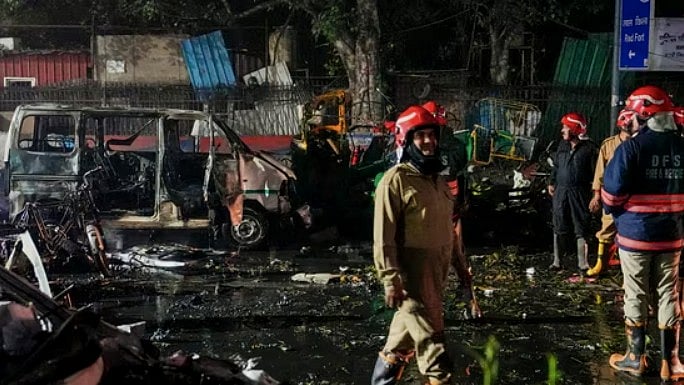 <div class="paragraphs"><p>At least eight people have been killed and 24 reportedly injured in a moving car blast near Gate No. 1 of Red Fort Metro Station at around 7 pm on Monday, 10 November. The injured were taken to the Lok Nayak Jai Prakash (LNJP) hospital in central Delhi. The nature of the blast is still unknown.</p></div>