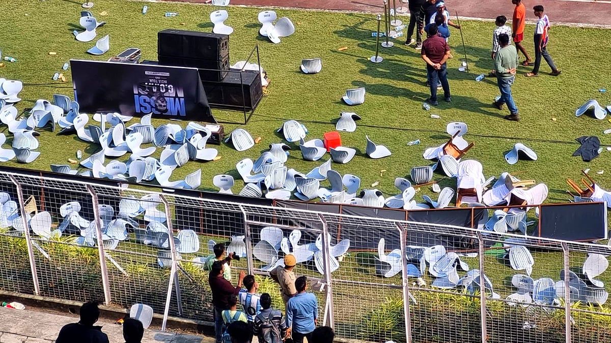 Chaos in Kolkata: Messi Frustrated, Organiser Arrested, Fans Set Dugout on Fire