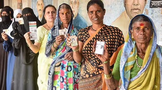 <div class="paragraphs"><p>Mahayuti Sweeps Local Body Polls in Maharashtra, BJP is the Single Largest Party</p></div>