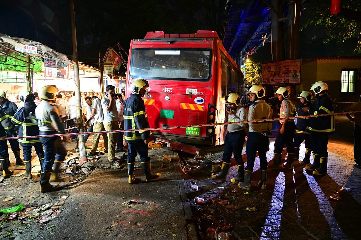 <div class="paragraphs"><p>Four people, including three women, were killed and nine others injured when a Brihanmumbai Electric Supply and Transport (BEST) bus reversed into a group of pedestrians outside Bhandup railway station in Mumbai on the night of 29 December 2025.</p></div>