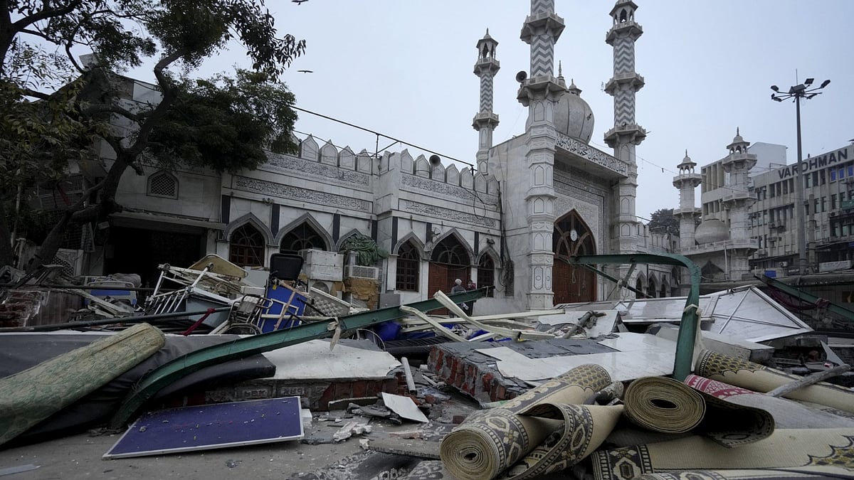 <div class="paragraphs"><p>Ground Report |&nbsp;The police arrested five people in connection to the stone pelting that happened amid the demolition process.</p></div>