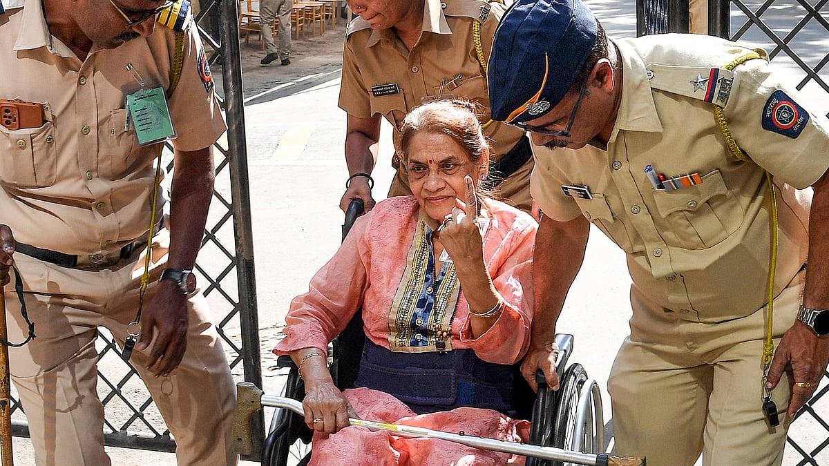 <div class="paragraphs"><p>'Who Deleted My Vote?': Missing Names, Wrong Booth Info Wreak Havoc in BMC Polls</p></div>