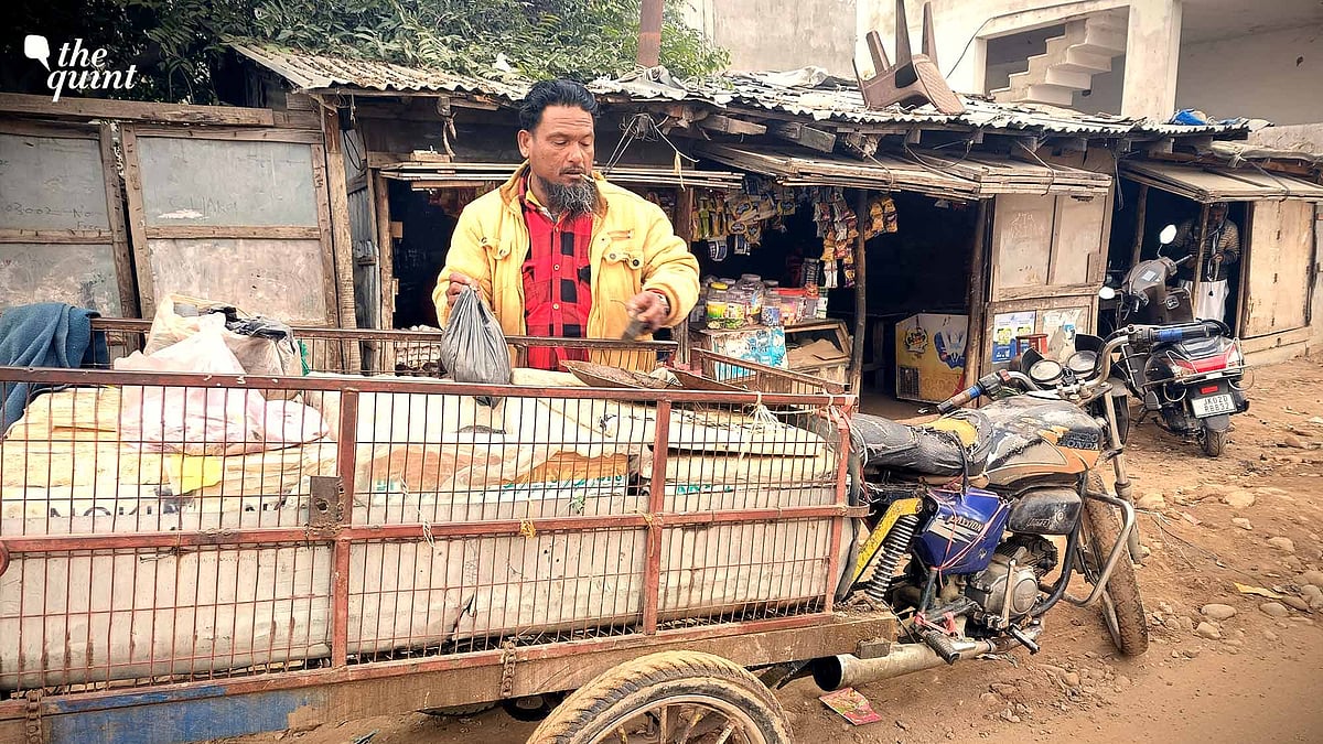 <div class="paragraphs"><p>Rohingyas in Jammu are living under a pall of fear in wake of an "identification" campaign by Hindu 'activists'.</p></div>