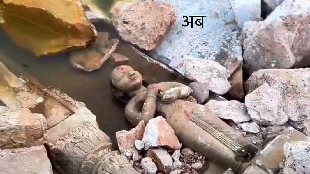 <div class="paragraphs"><p>'Destruction of Heritage': Varanasi's Manikarnika Ghat Renovation Sparks Row</p></div>