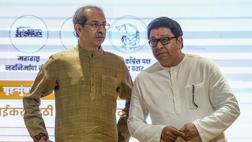 <div class="paragraphs"><p>Shinde Moves Sena Corporators to a Hotel Following Uddhav's Cryptic Post</p></div>