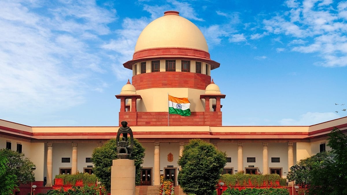 <div class="paragraphs"><p>MP: भोजशाला में एक साथ होगी पूजा और नमाज, सुप्रीम कोर्ट ने तय की टाइमिंग</p></div>