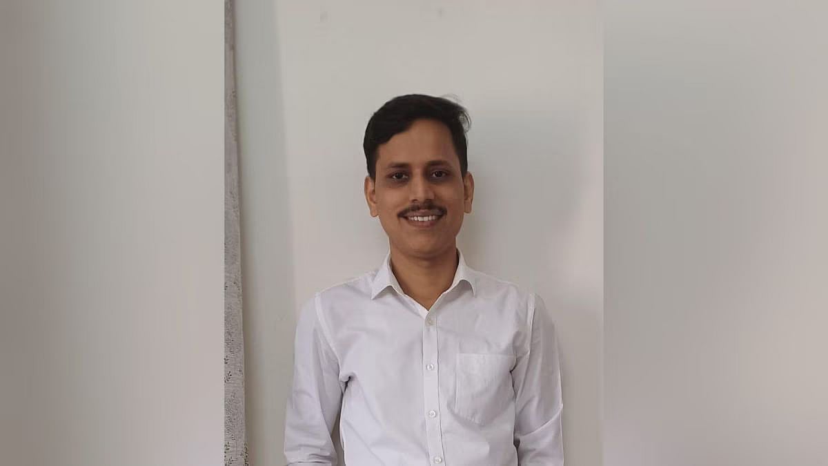 <div class="paragraphs"><p>Alok Singh. </p></div>