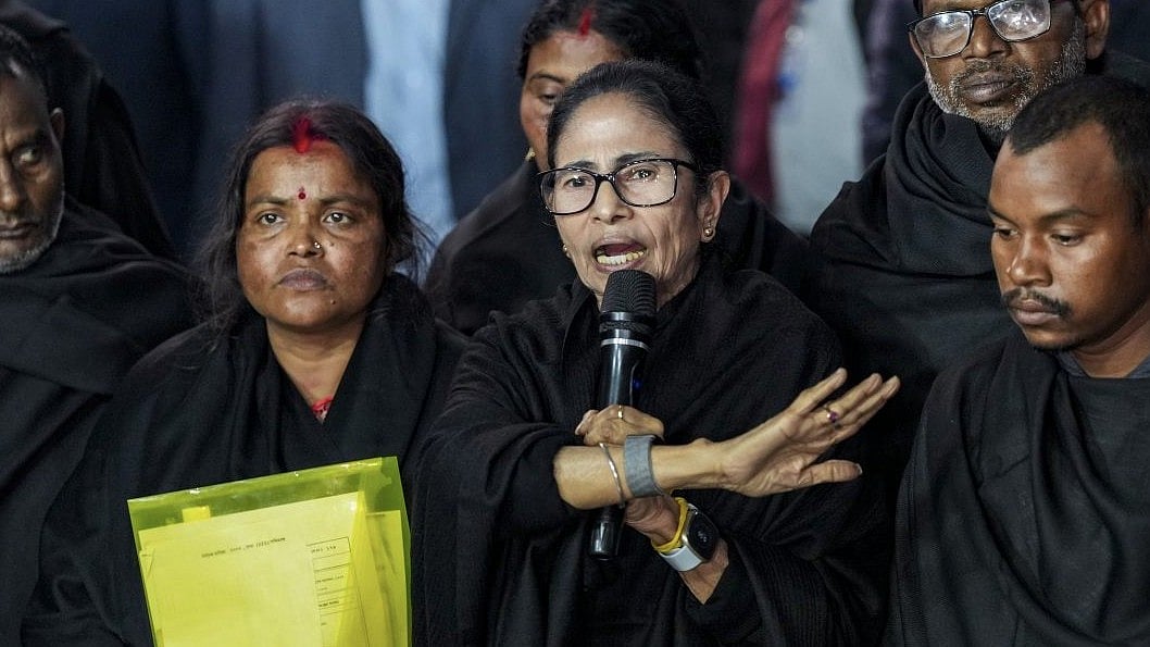 <div class="paragraphs"><p>The top court of India is all set to hear Mamata Banerjee's petition against the Election Commission of the SIR process in West Bengal.&nbsp;</p></div>