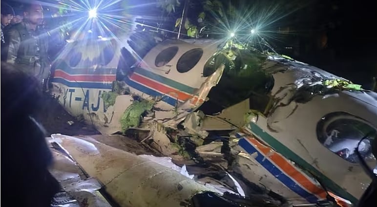 <div class="paragraphs"><p>Seven Dead In Jharkhand Air Ambulance Crash, Probe Underway</p></div>