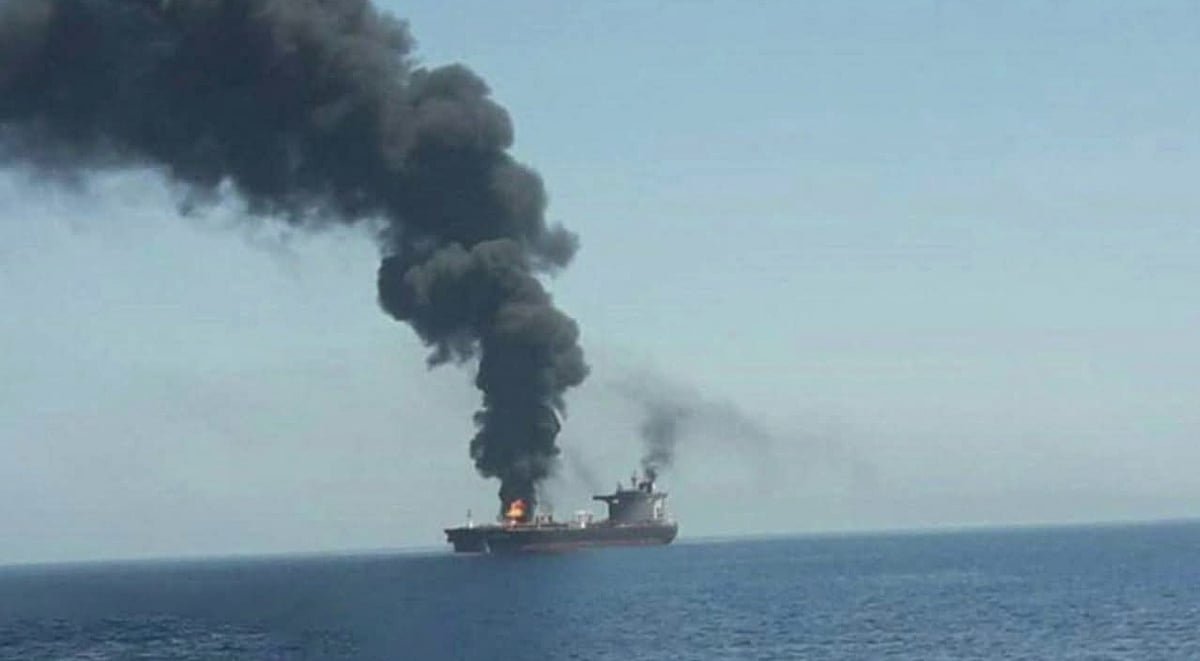 <div class="paragraphs"><p>Oil Tanker With 15 Indian Crew Hit Off Oman Coast, All Evacuated</p></div>