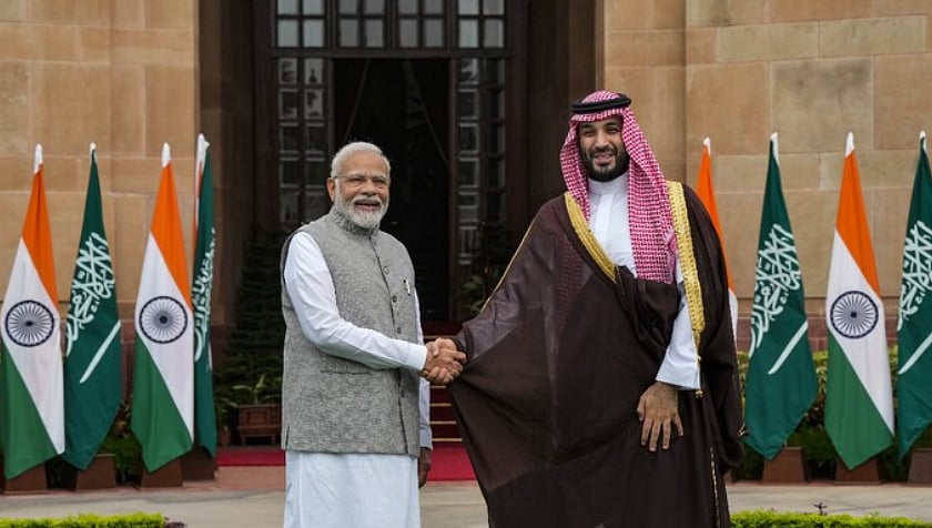 <div class="paragraphs"><p>'Solidarity With UAE': PM Modi Condemns Escalation in Gulf, Chairs Security Meet</p></div>
