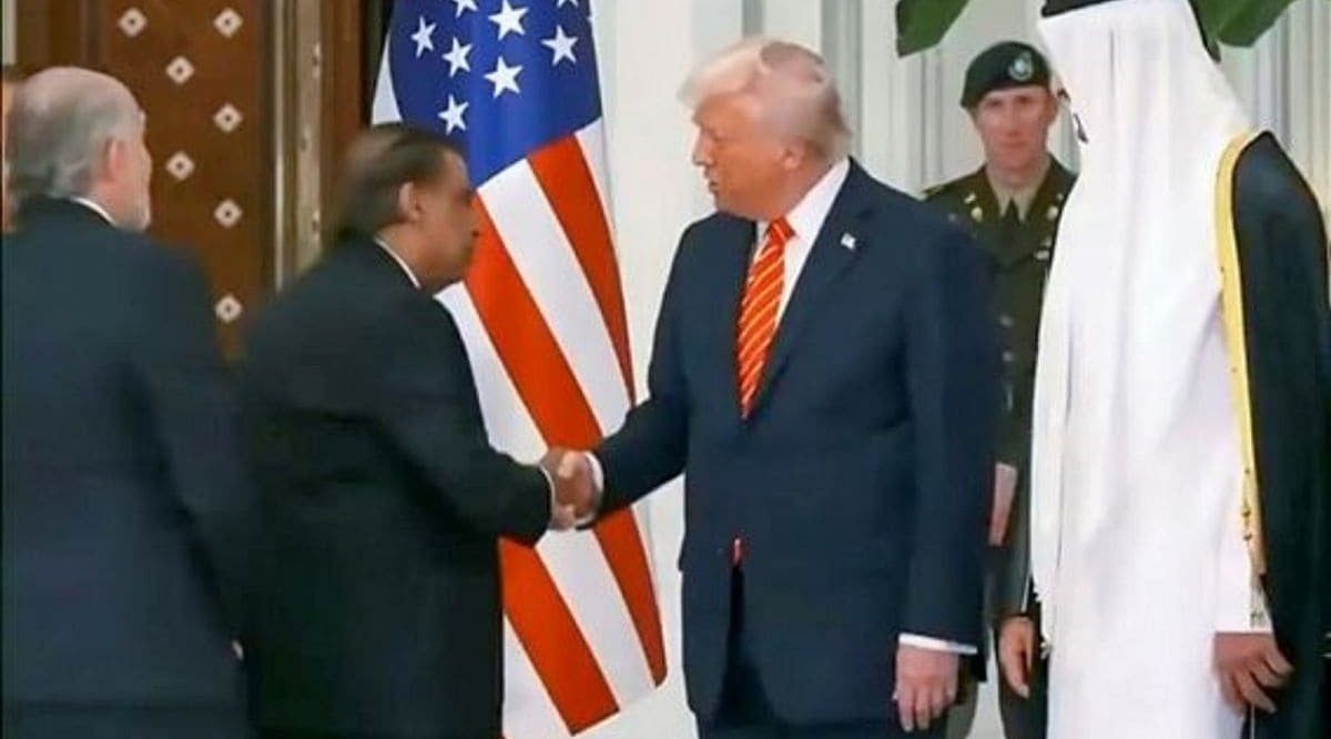 <div class="paragraphs"><p>Trump Announces $300 Billion Reliance Investment In Texas Oil Refinery</p></div>