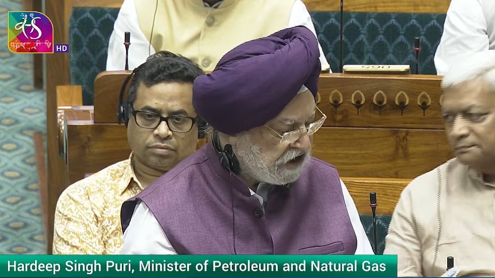 <div class="paragraphs"><p>'No Need to Panic': Hardeep Singh Puri Addresses LPG Crisis Amid Supply Fears</p></div>