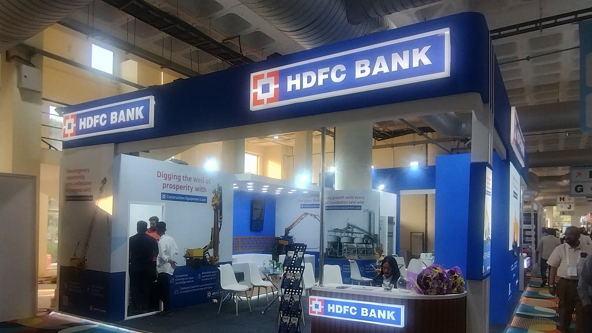 <div class="paragraphs"><p>HDFC Bank Chairman Atanu Chakraborty Resigns Over Ethical Concerns</p></div>