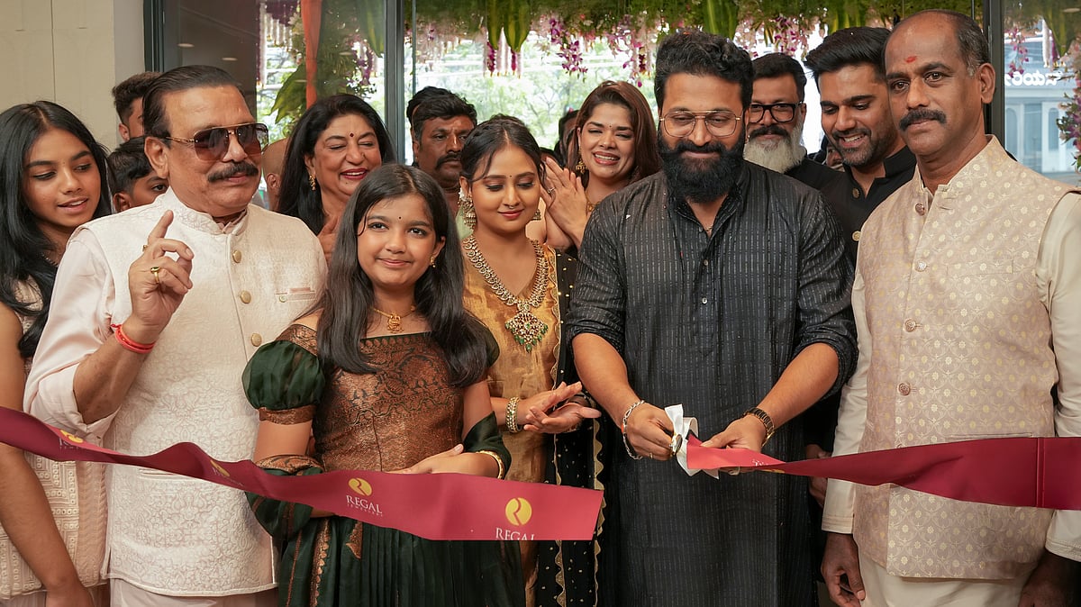 <div class="paragraphs"><p>Regal Jewellers expands in Bengaluru with New Showrooms in Jayanagar &amp; HSR Layout</p></div>