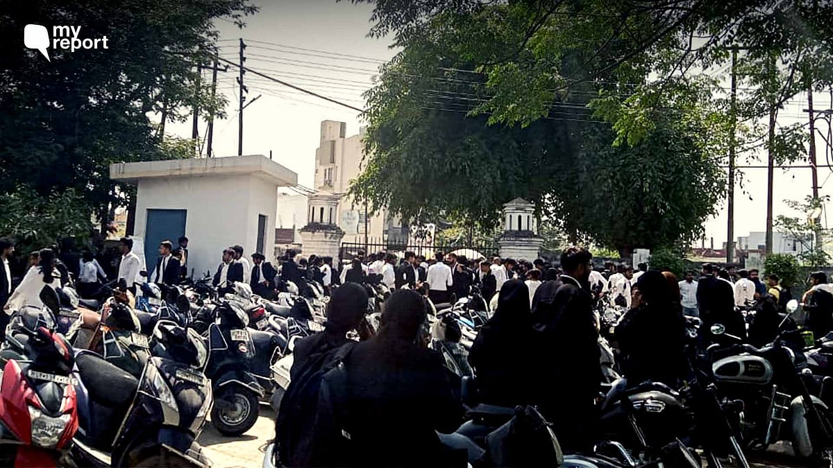 <div class="paragraphs"><p>81 of 124 final-year law students at Aligarh Muslim University have been allegedly detained without notice for attendance shortage.</p></div>