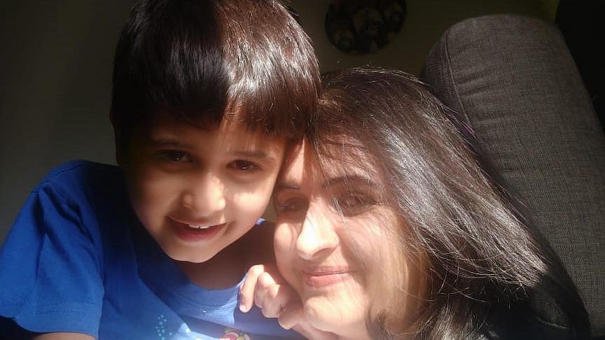 Parenting a child with autism. 
