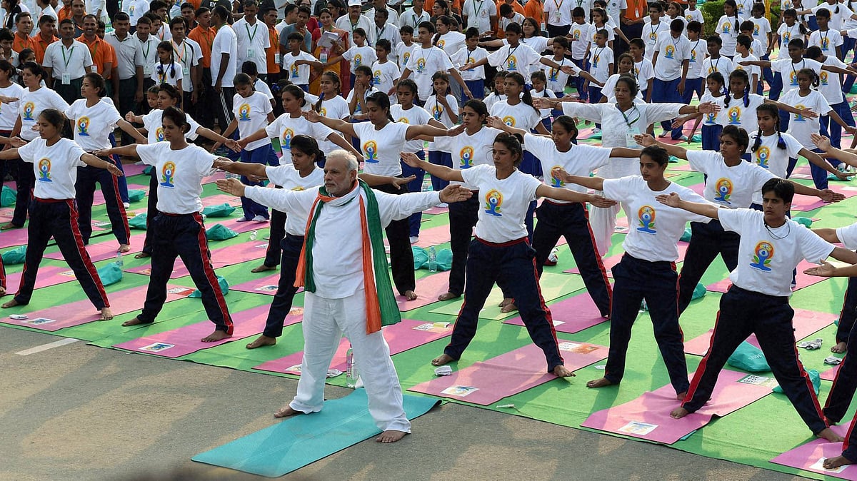 Modi’s Rajpath Yoga Session Sets 2 World Records