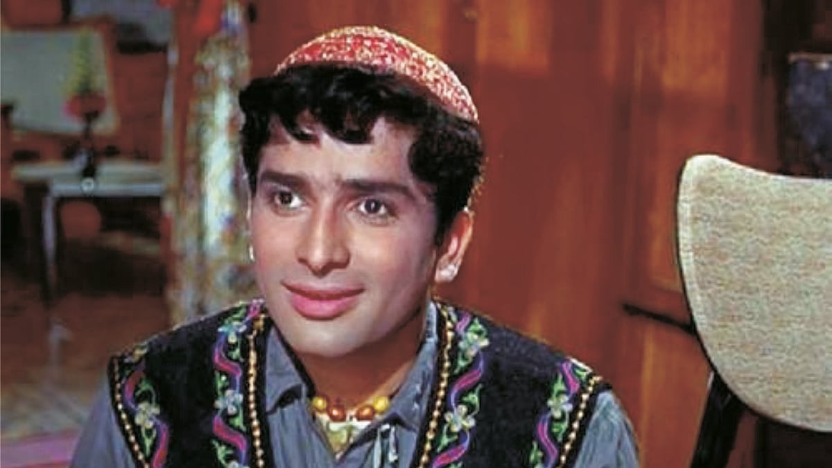 Veteran actor Shashi Kapoor passes away at 79. Here’s a jukebox to ...