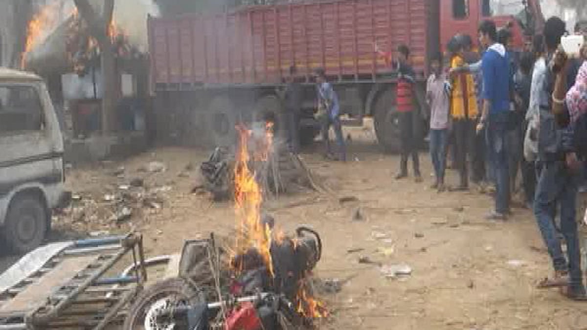Malda Violence: Situation Tense, Hundreds Gather on the Streets