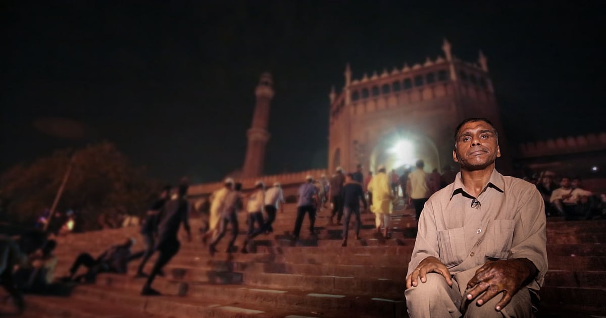 The age-old tradition of Human alarm clock comes alive during Ramzan.