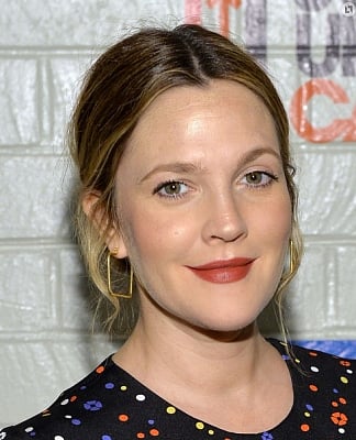 Drew Barrymore flaunts 25-pound weight loss