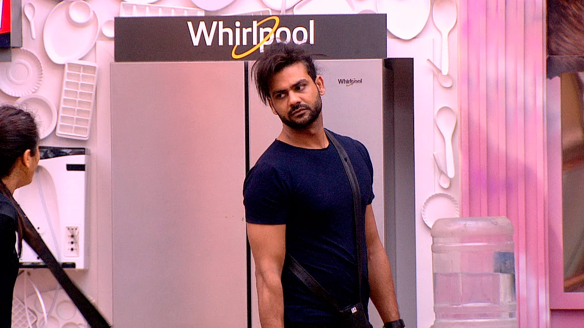 Bigg Boss 13 Day 108 Episode Preview Madhurima Tuli Vishal Aditya Singh Break Into an Ugly Fight