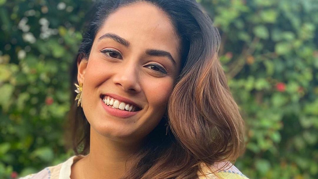 Breaks My Heart: Mira Rajput Shares Picture of Child With Oxygen Mask ...
