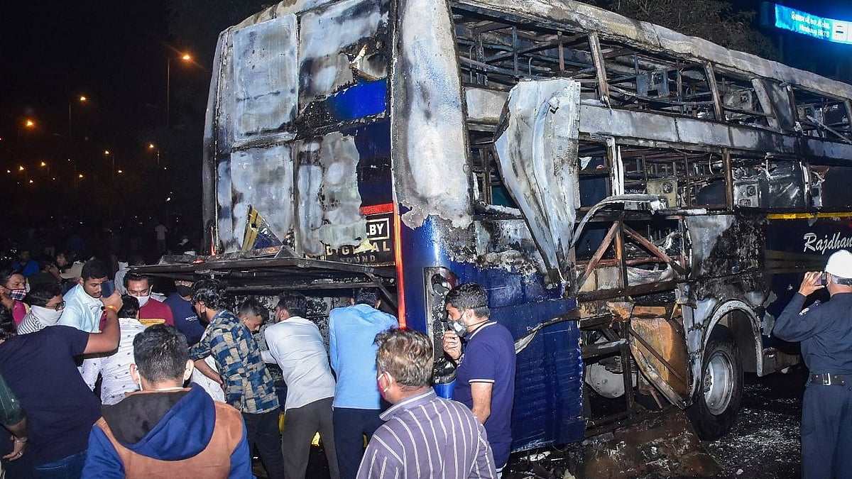 One Dead, Another Injured as Rajdhani Travels Bus Catches Fire in ...
