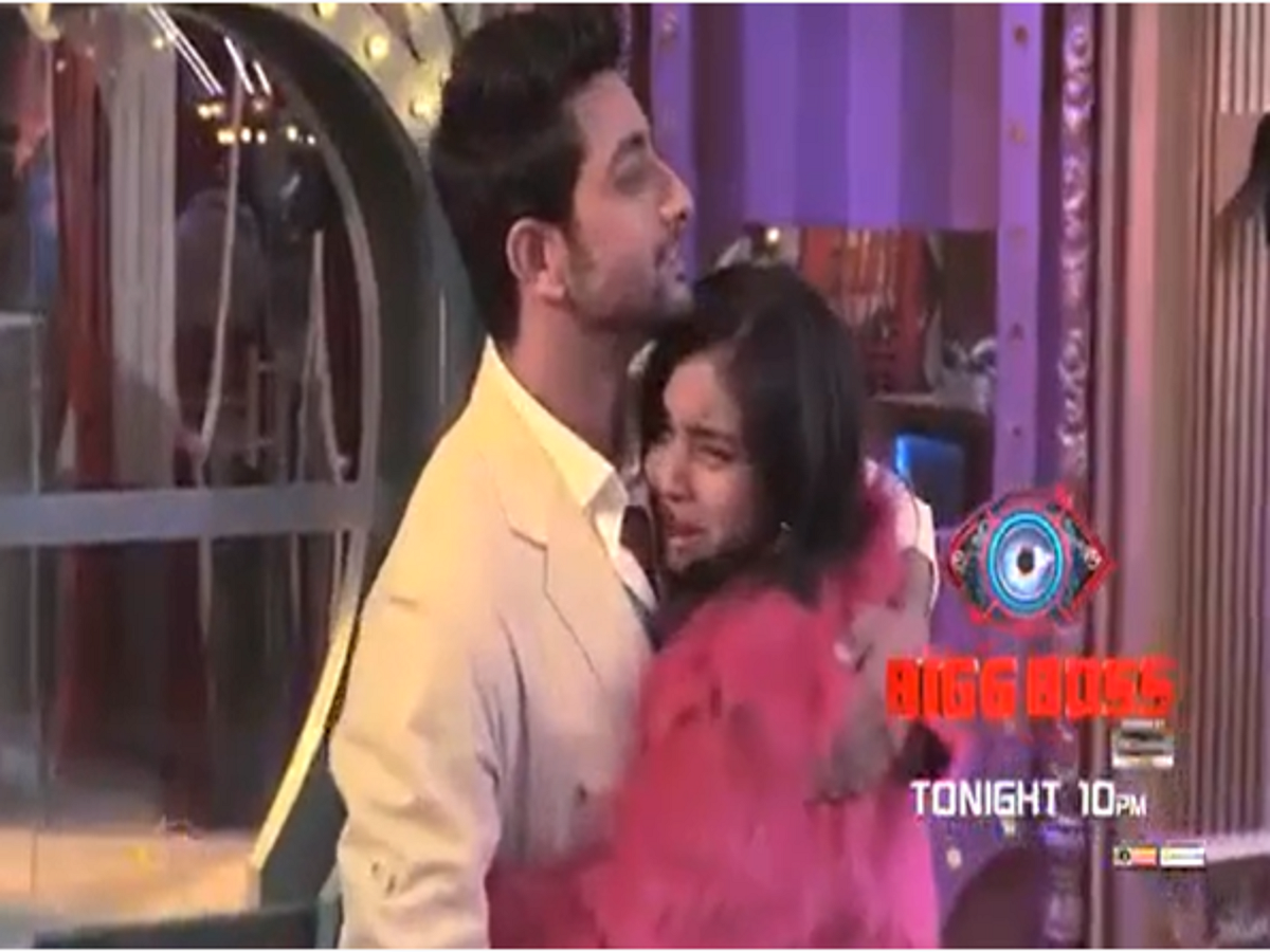 Bigg Boss 16 25 November 2022 E56 Friday Shukravaar Ka Vaar With Salman Khan Fahmaan Khan Enters Big Boss House as Wild Card Details