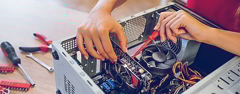 Hardware Technician