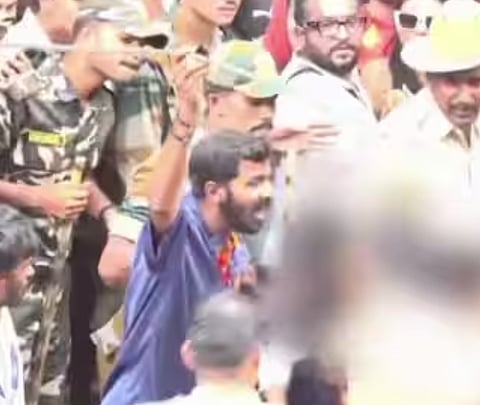 Bengaluru stampede : 'ഗേറ്റ് 7 ൽ സൗജന്യ പാസുകൾ’: ബംഗളുരു സ്റ്റേഡിയം ദുരന്തത്തിന് കാരണമായ കിംവദന്തി, മരിച്ച 11 പേരെ തിരിച്ചറിഞ്ഞു
