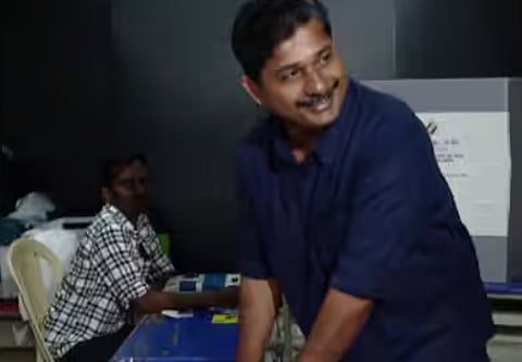 Nilambur By-election : 'നല്ല ആത്മവിശ്വാസമുണ്ട്, എല്ലാവരും വോട്ട് ചെയ്യുമ്പോഴാണ് ജനാധിപത്യം കൂടുതൽ അർത്ഥവത്താകുന്നത്': M സ്വരാജ്