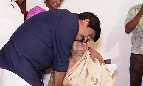 Aryadan Shoukath : 'കുഞ്ഞാക്ക'യുടെ 'ബാപ്പൂട്ടി' നിയമ സഭയിലേക്ക്: ആര്യാടൻ ഷൗക്കത്തിൻ്റെ സത്യപ്രതിജ്ഞ ഈ മാസം 27ന്