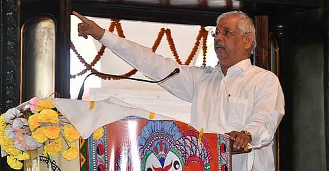  Rajendra Vishwanath Arlekar