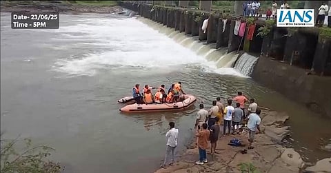 Savitri river