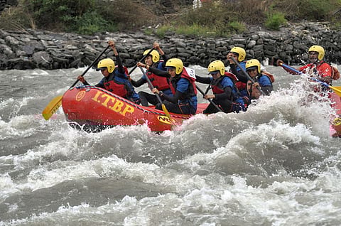 river rafting 