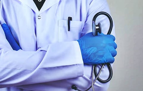 fake doctors 