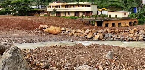 Wayanad landslide : വയനാട് ഉരുൾപൊട്ടൽ ദുരന്തം : 49 പേരെക്കൂടി പുനരധിവാസ പട്ടികയിൽ ഉൾപ്പെടുത്തി, തീരുമാനം ഉണ്ടായത് മന്ത്രിസഭാ യോഗത്തിൽ
